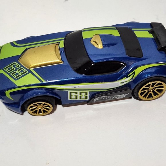 Hot Wheels AI Racing RC Car and Remote Set Blue - Picture 10 of 12